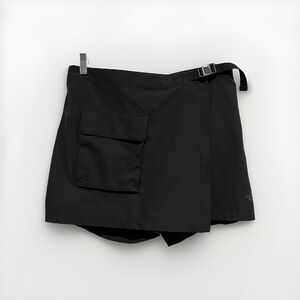 The North Face Paramount Womens Size 10 Black Skorts w/Pocket Wrap Style